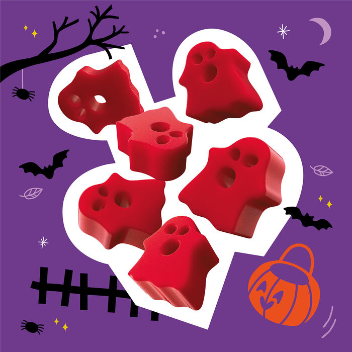 Image of TWIZZLERS Ghosts Cherry Flavored Chewy, Halloween Candy Bag, 7.1 oz Packaging