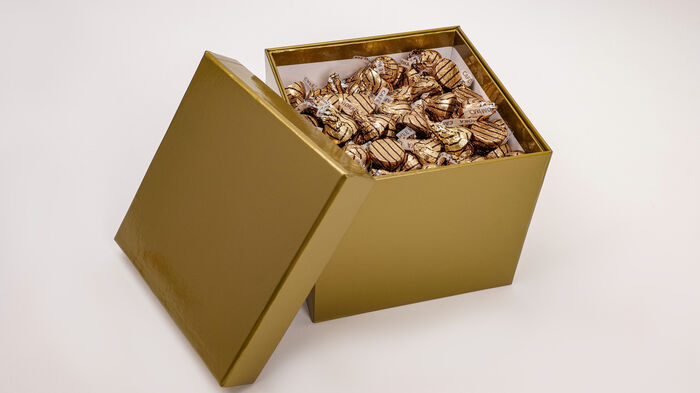 Image of HERSHEY'S KISSES & HUGS Collection Signature Gold 3-Tier Gift Box Packaging