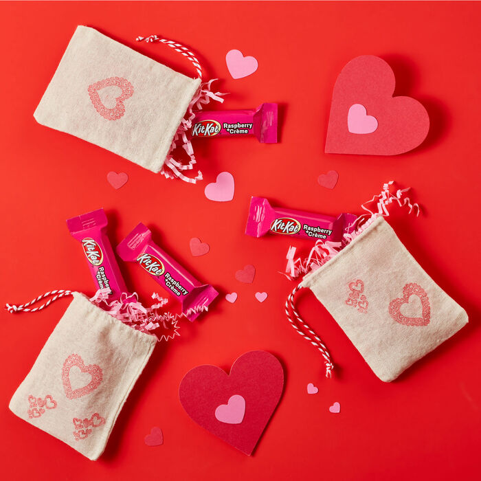 Image of KIT KAT® Miniatures Raspberry Flavored Creme Wafer, Valentine's Day, Candy Bag, 8.4 oz Packaging