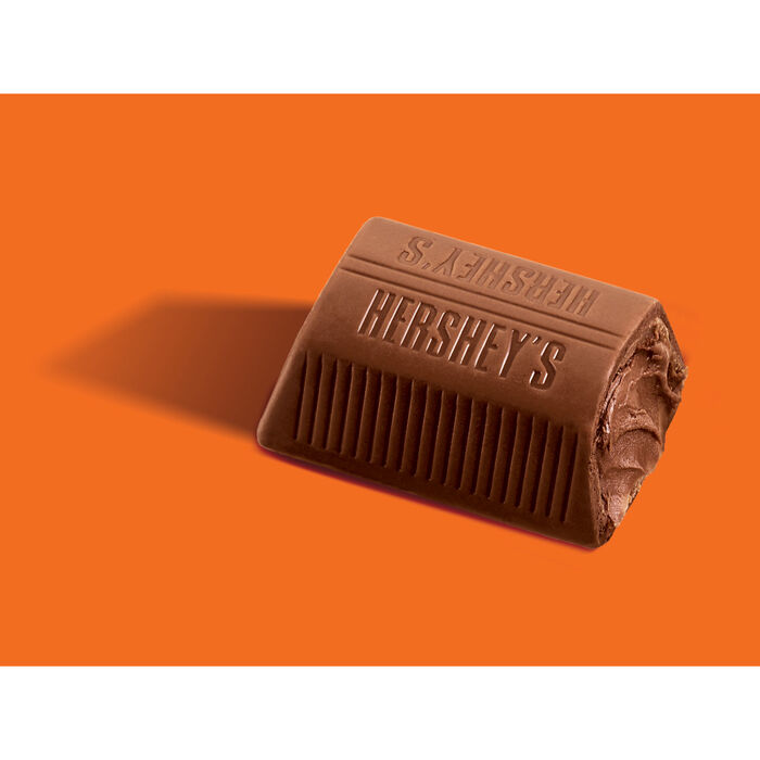 Image of HERSHEY'S NUGGETS Pumpkin Spice Latte Flavored, Fall Candy Bag, 7.2 oz Packaging