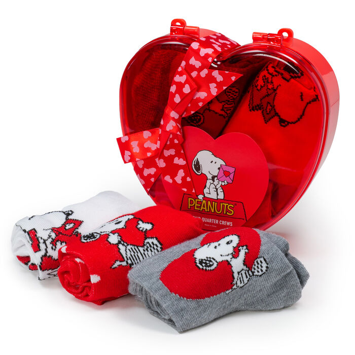Image of Snoopy™ 3-Pack Valentine's Socks Set Packaging