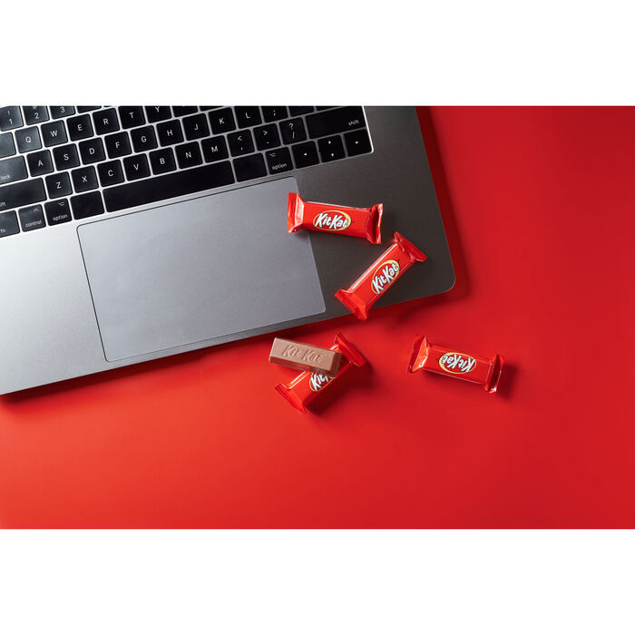 Image of KIT KAT Milk Chocolate Miniatures Candy Bars 10.1oz Candy Bag Packaging