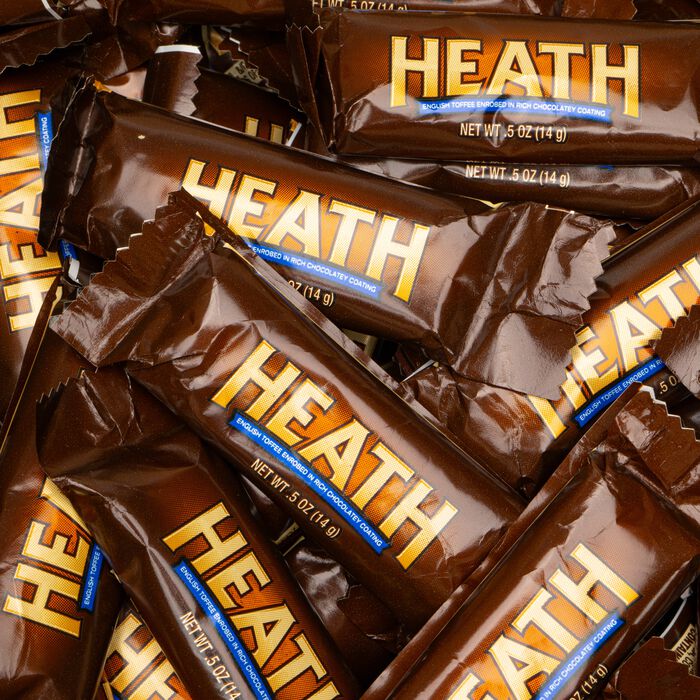 Image of HEATH Chocolate English Toffee Snack Size Bars 5 lbs. Bulk Candy Box Packaging