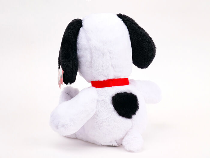 Image of 10" Plush Snoopy Packaging