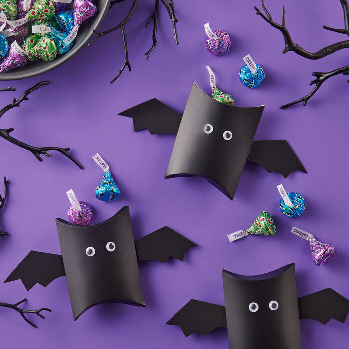 Image of HERSHEY'S KISSES Milk Chocolate Monster, Halloween Candy Bag, 9 oz Packaging