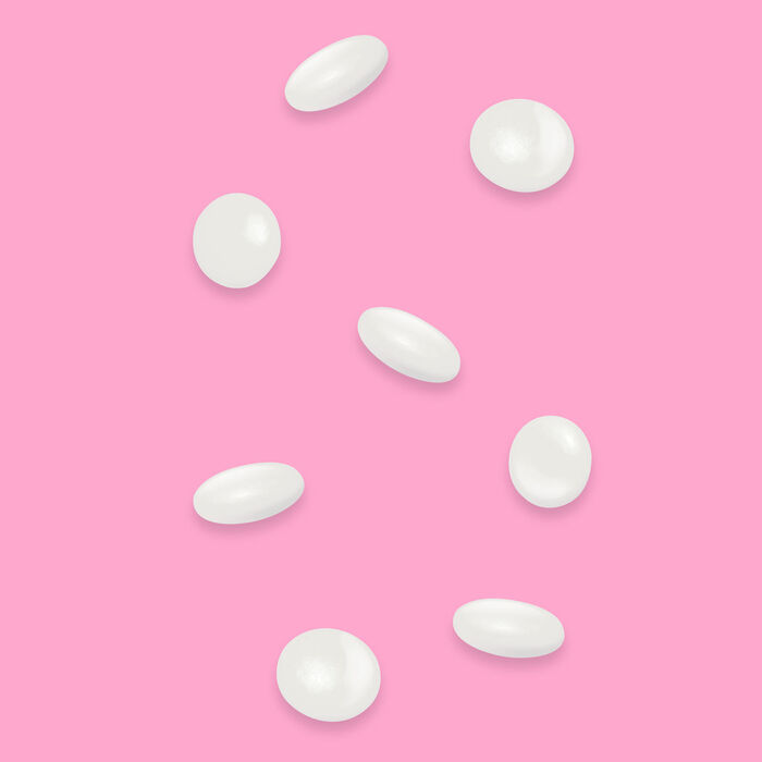 Image of HERSHEY'S HERSHEY-ETS Carrot Shaped Easter Gift Bag, 2.2 oz Packaging