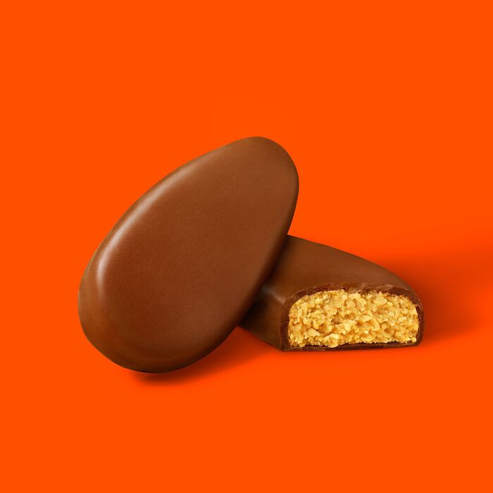 Image of REESE'S Milk Chocolate Peanut Butter Egg, Easter Candy Pack, 1.2 oz (36 Count) Packaging