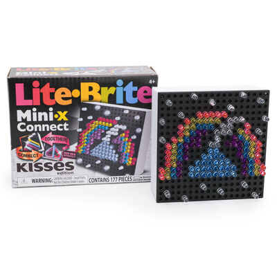 HERSHEY'S KISSES Chocolate Lite-Brite Mini Connect Toy