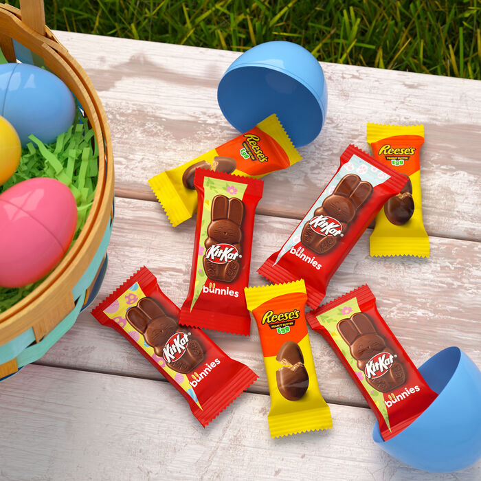 Image of REESE'S and KIT KAT&reg; Assorted Milk Chocolate Snack Size Easter Candy Bag, 31.55 oz Packaging