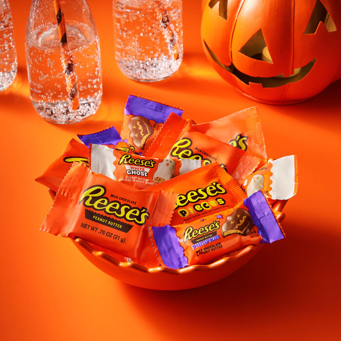 Image of REESE'S Assorted Snack Size Halloween Candy, Bulk Bag, 36.03 oz (65 Pieces) Packaging