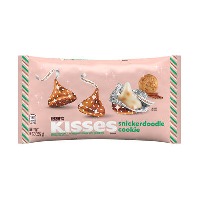 HERSHEY'S KISSES Snickerdoodle Cookie Flavored Christmas Candy Bag, 9 oz