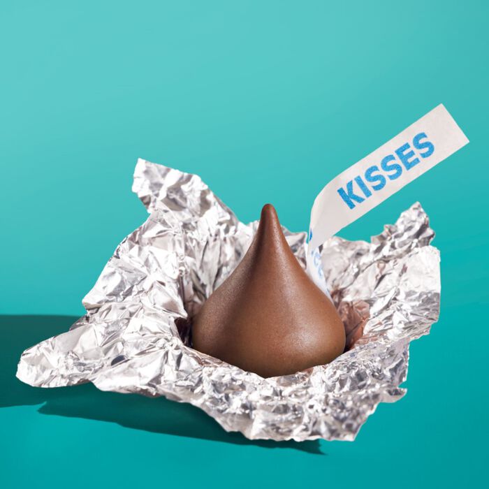 Image of HERSHEY'S KISSES Milk Chocolate Candy Share Pack, 9.5 oz Packaging