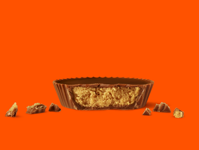 Image of REESE'S Peanut Butter Cup Standard Bar 1.5oz Packaging