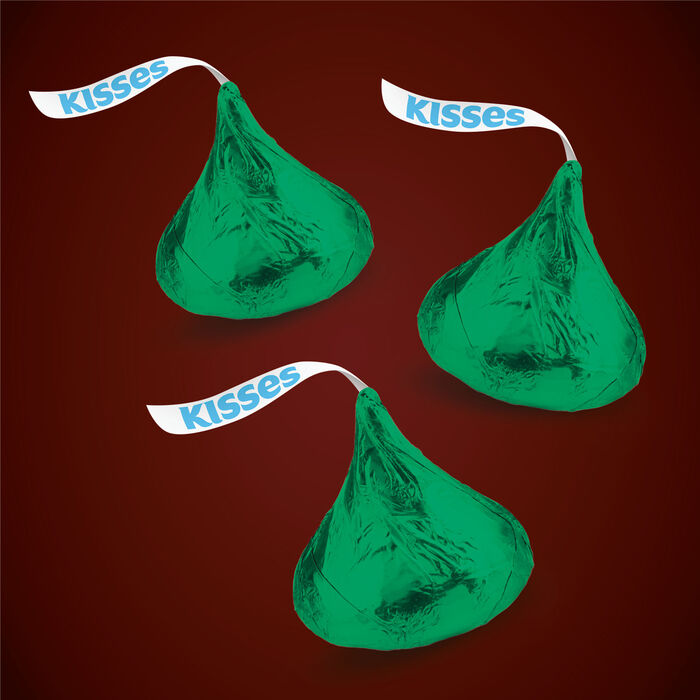 Image of HERSHEY'S KISSES Milk Chocolates in Dark Green Foils - 66.7oz Candy Bag Packaging