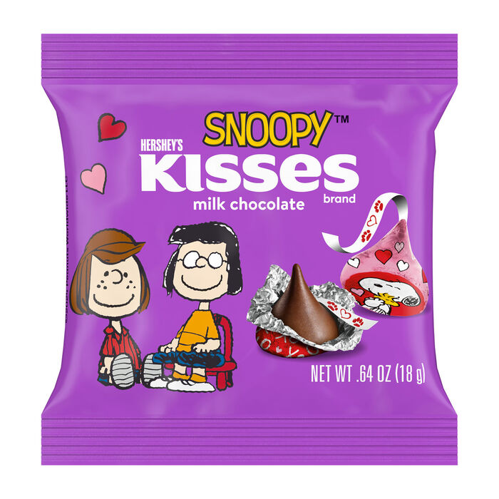 Image of HERSHEY'S KISSES Milk Chocolate Snoopy™ and Friends, Valentine's Friend Exchange Candy Bag, 20.5 oz (32 Pieces) Packaging