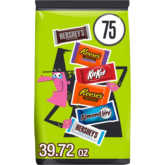Image of Hershey Assorted, Halloween Candy Bulk Variety Bag, 39.72 oz (75 Pieces) Packaging