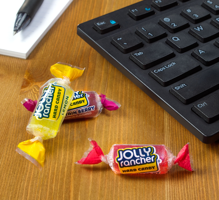 Image of JOLLY RANCHER Fruity Bash Candy 13 oz. pouch Packaging