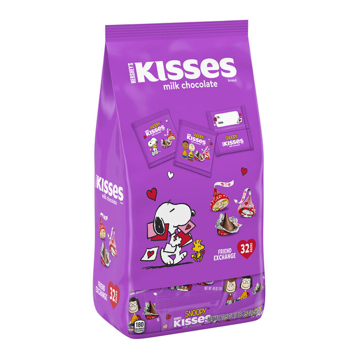 Image of HERSHEY'S KISSES Milk Chocolate Snoopy™ and Friends, Valentine's Friend Exchange Candy Bag, 20.5 oz (32 Pieces) Packaging