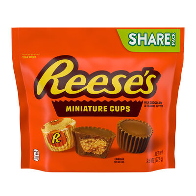 REESE'S Miniatures Milk Chocolate Peanut Butter Cups Candy Share Pack, 9.6 oz