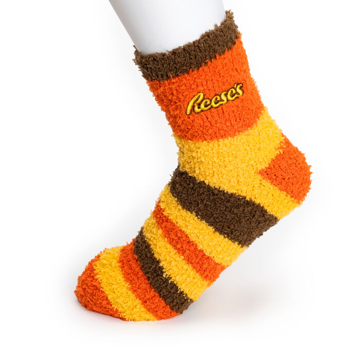 Image of REESE’S Peanut Butter Cup Fuzzy Socks Packaging