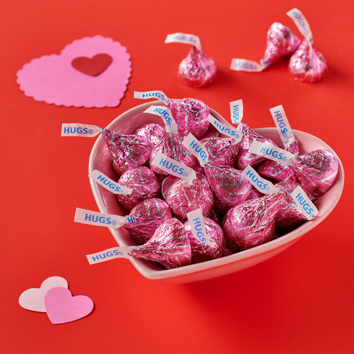 Image of HERSHEY'S HUGS Milk Chocolate and White Creme, Valentine's Day, Candy Bag, 10.1 oz Packaging