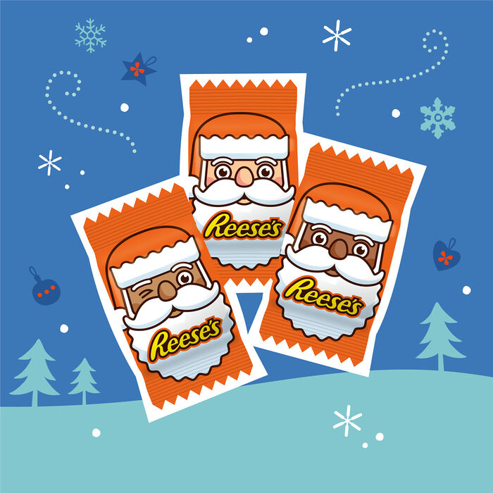 Image of REESE'S Milk Chocolate Peanut Butter Creme Santas, Christmas Candy Bag, 9.1 oz Packaging