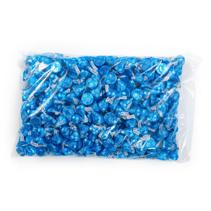 Image of HERSHEY’S KISSES Cookies ‘n’ Creme Candy 3.75 lb Bulk Bag Packaging