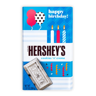 HERSHEY’S Cookies ‘n’ Creme 7.37 oz Candy Bar with Happy Birthday Sleeve