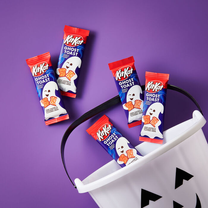 Image of KIT KAT® Ghost Toast Cinnamon Toast Flavored Creme Wafer Snack Size Bars, Halloween Candy Bag, 9.8 oz Packaging