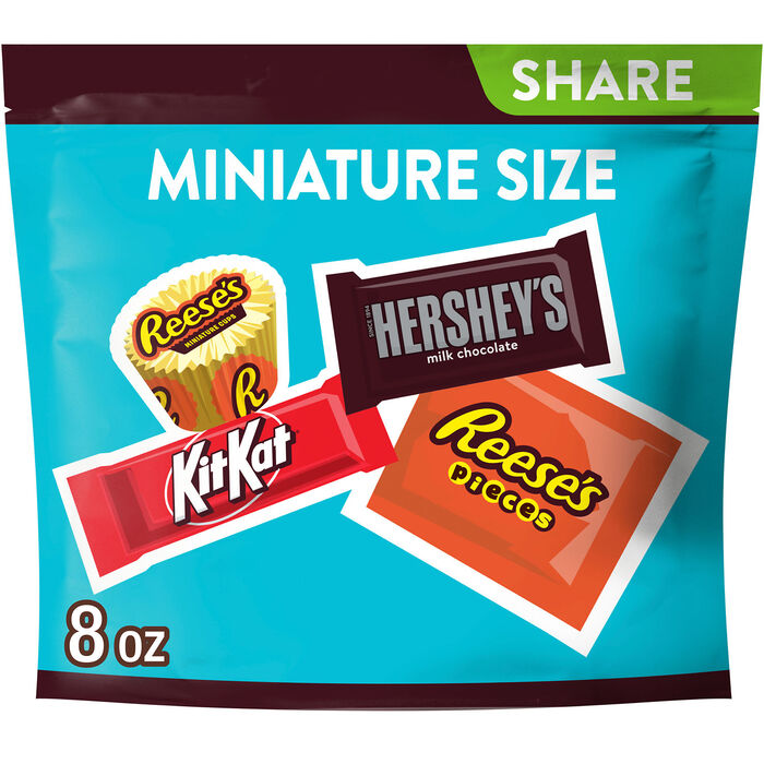 Image of HERSHEY'S, KIT KAT&reg; and REESE'S Miniatures Assorted Flavored Candy Share Pack, 8 oz Packaging