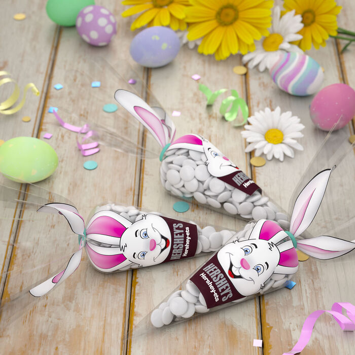 Image of HERSHEY'S HERSHEY-ETS Carrot Shaped Easter Gift Bag, 2.2 oz Packaging