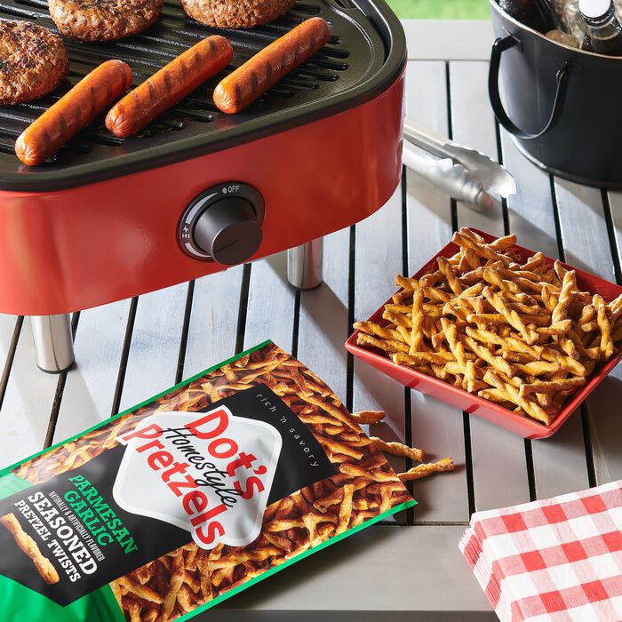 Image of DOT'S HOMESTYLE PRETZELS Parmesan Garlic Seasoned Pretzel Twists, 16oz bag Packaging