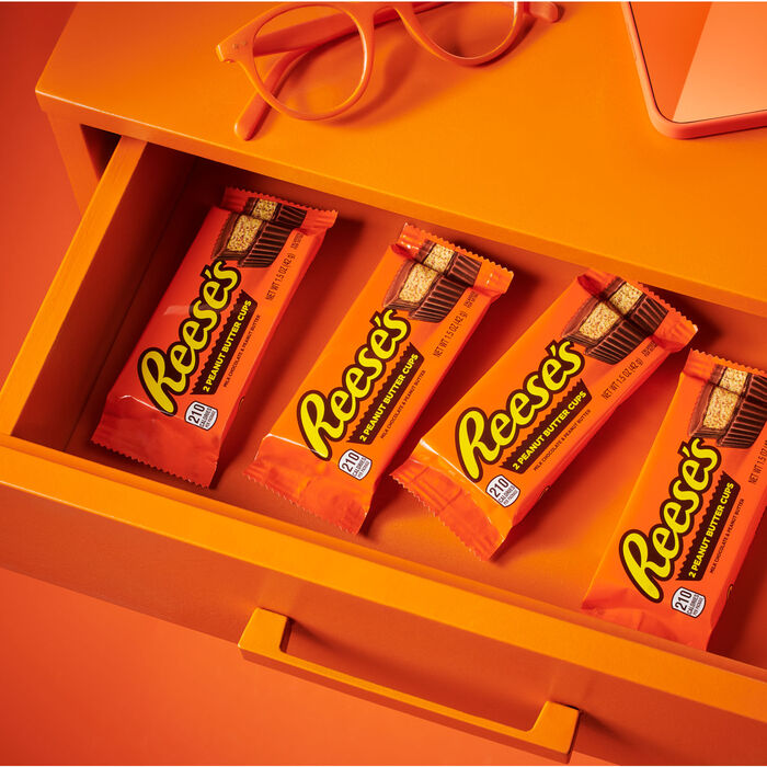 Image of REESE'S Milk Chocolate Peanut Butter Cups Candy Packs, 1.5 oz (6 Count) Packaging