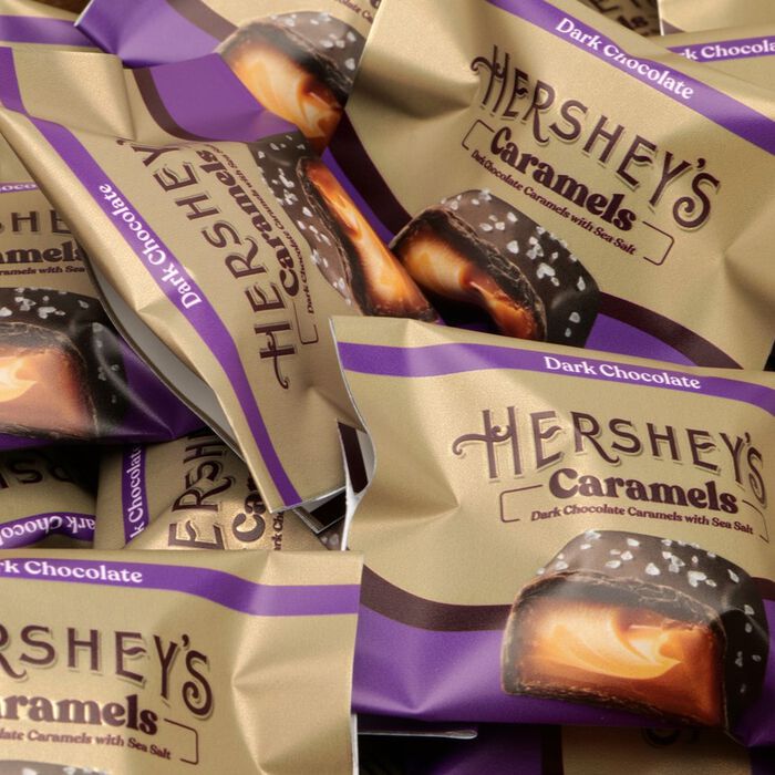 Image of HERSHEY'S Dark Chocolate Caramels with Sea Salt Bulk Box, 7.6 lbs (150 Pieces) Packaging