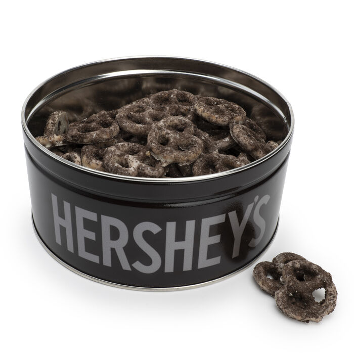 Image of HERSHEY'S Cookies 'n' Creme Dipped Pretzel Tin, 16 oz Packaging