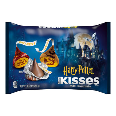 HERSHEY'S KISSES Milk Chocolate Harry Potter, Halloween Candy Bag, 8.5 oz