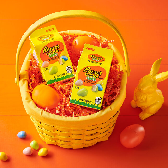 Image of REESE'S PIECES Peanut Butter Eggs, Easter Candy Carton, 3.5 oz Packaging