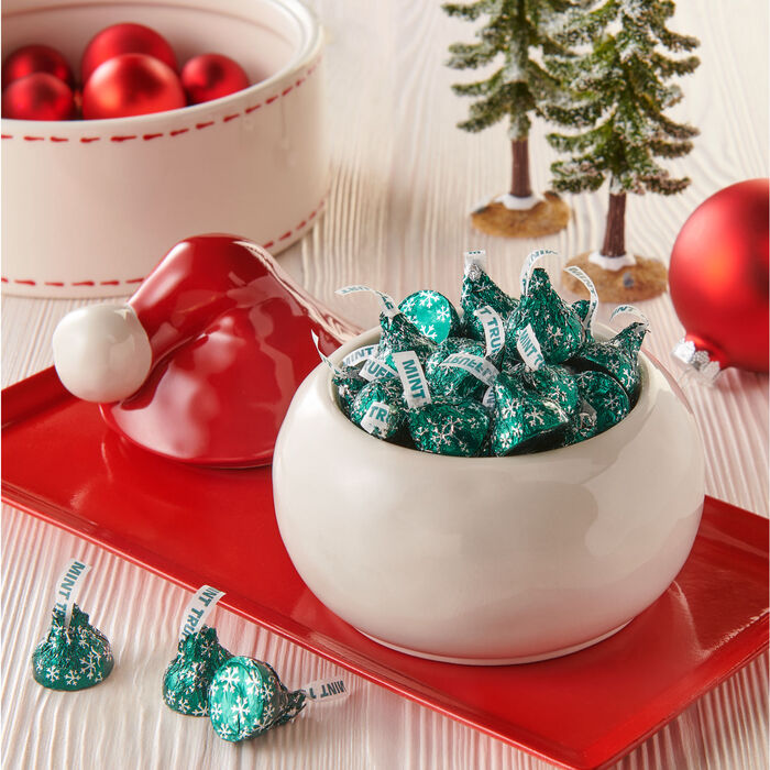 Image of HERSHEY'S KISSES Mint Truffle Flavored, Christmas , Candy Bag, 8.2 oz Packaging