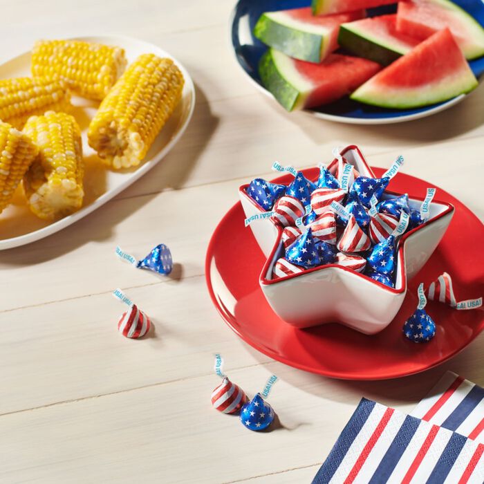 Image of HERSHEY'S KISSES Red White and Blue Foils, Milk Chocolate Candy Share Pack, 9 oz Packaging