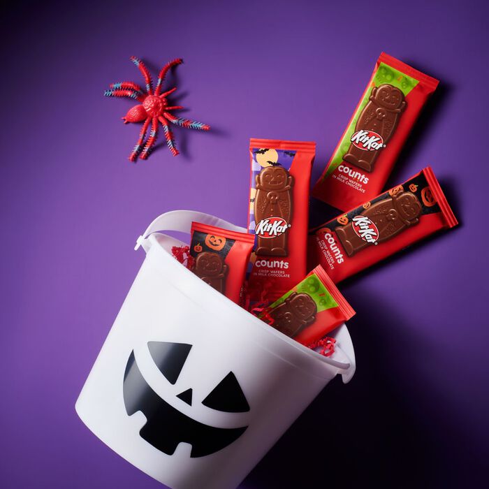 Image of KIT KAT® Milk Chocolate Wafer Snack Size Halloween Counts, 16.52 oz Jumbo Candy Bag Packaging