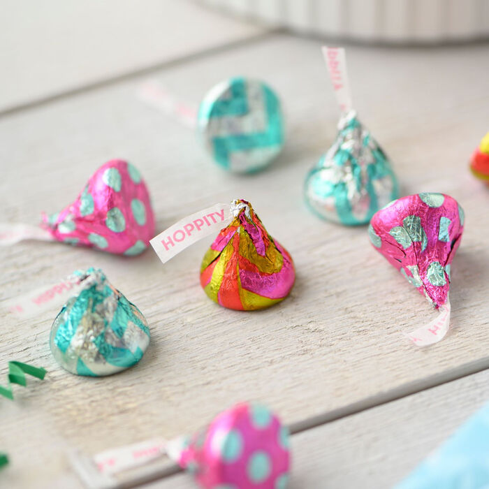 Image of HERSHEY'S KISSES Milk Chocolate, Easter Candy Bag, 10.1 oz Packaging