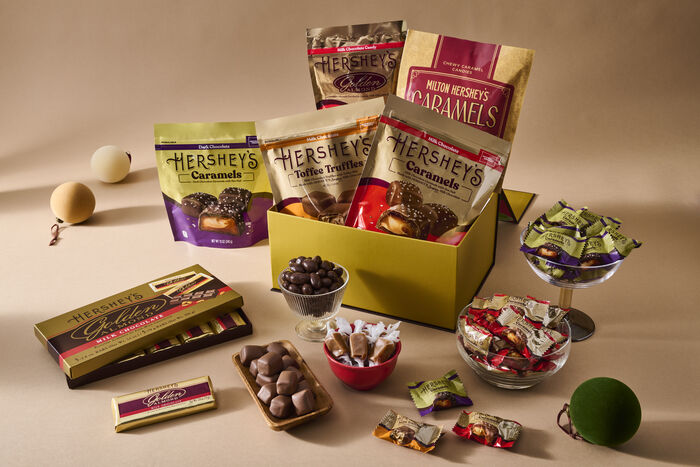 Image of HERSHEY&rsquo;S Exclusives Holiday Gift Set&nbsp; Packaging