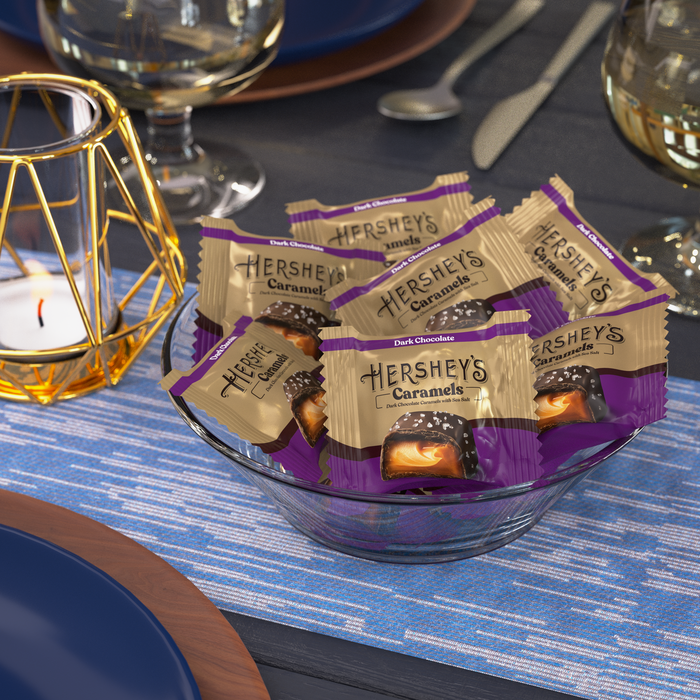 Image of HERSHEY'S Dark Chocolate Caramels with Sea Salt Pouch, 12 oz Packaging