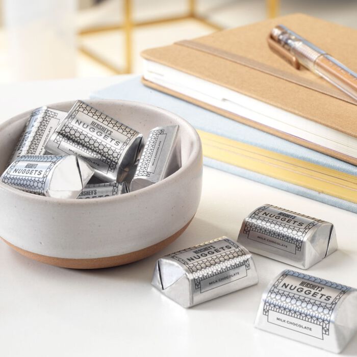 Image of HERSHEY'S NUGGETS Milk Chocolate Candy Share Pack, 9.2 oz Packaging