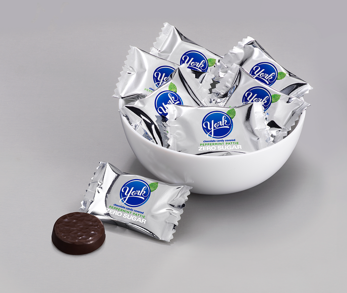 Image of YORK Zero Sugar Dark Chocolate Candy Peppermint Patties, 5.1 oz bag Packaging