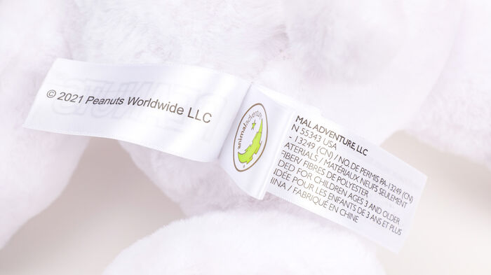 Image of 10" Plush Snoopy Packaging