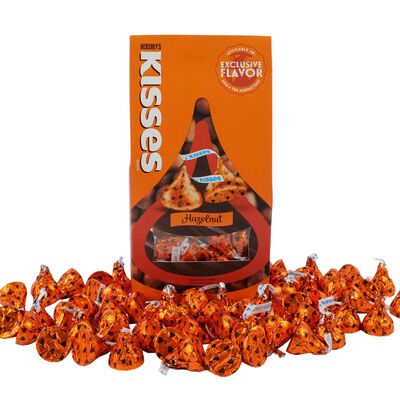 HERSHEY'S KISSES Flavors of The World Hazelnut 10oz Pouch