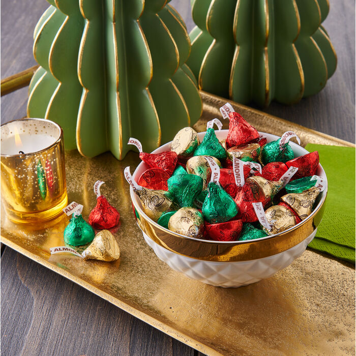 Image of HERSHEY'S KISSES Milk Chocolate with Almonds, Christmas Candy Bag, 9.4 oz Packaging