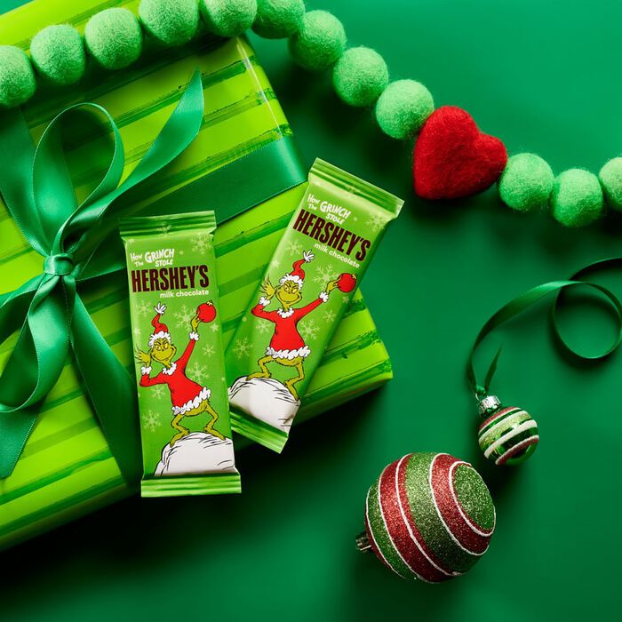 Image of HERSHEY'S Grinch Milk Chocolate Christmas Candy Bars, 1.2 oz (36 Count) Packaging