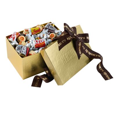 HERSHEY'S Golden Gift Box With Milk And Dark Chocolate Assorted Mix Candy 32 Oz. | 2 lbs. box